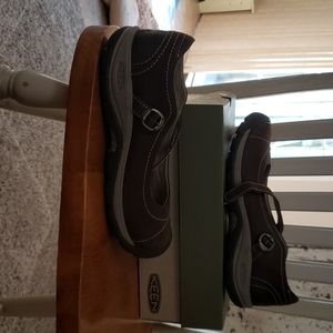 Keen shoes